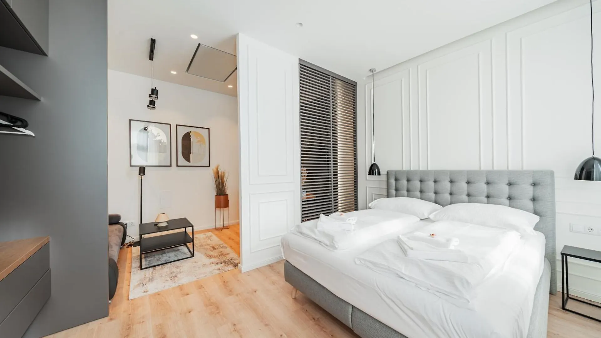 Zeus Design Apartments Schoenbrunn Viena 0*,