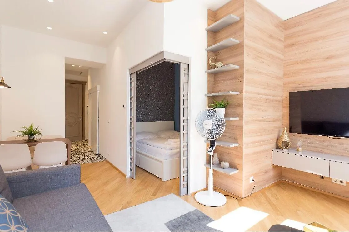 Zeus Design Apartments Schoenbrunn Viena